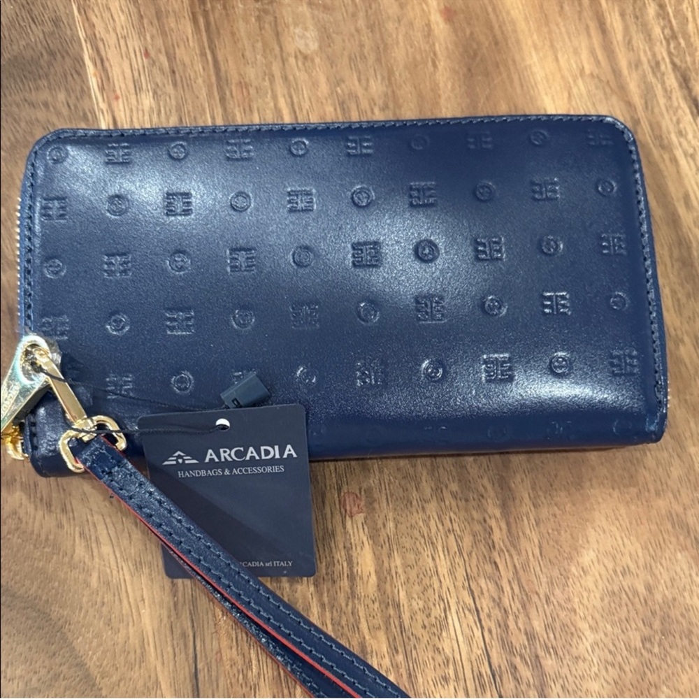 Arcadia Italian blue embossed leather wristlet Wallet - Picture 6 of 7
